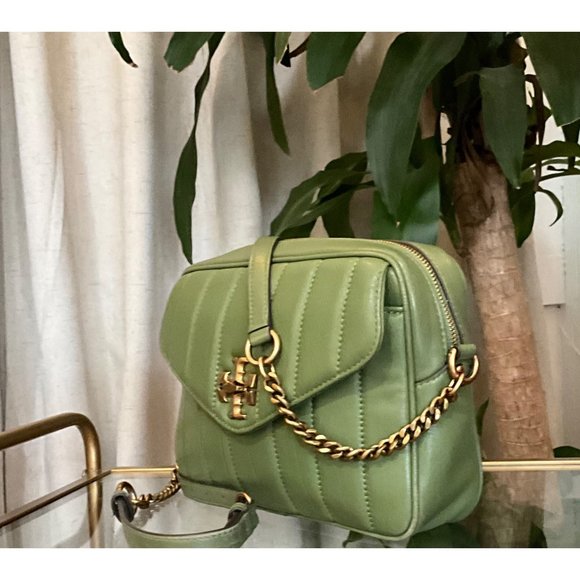 ♦️♦️ AUTHENTIC TORY BURCH GREEN QUILTED KIRA/WILMA HANDBAG ♦️♦️ - Picture 3 of 16